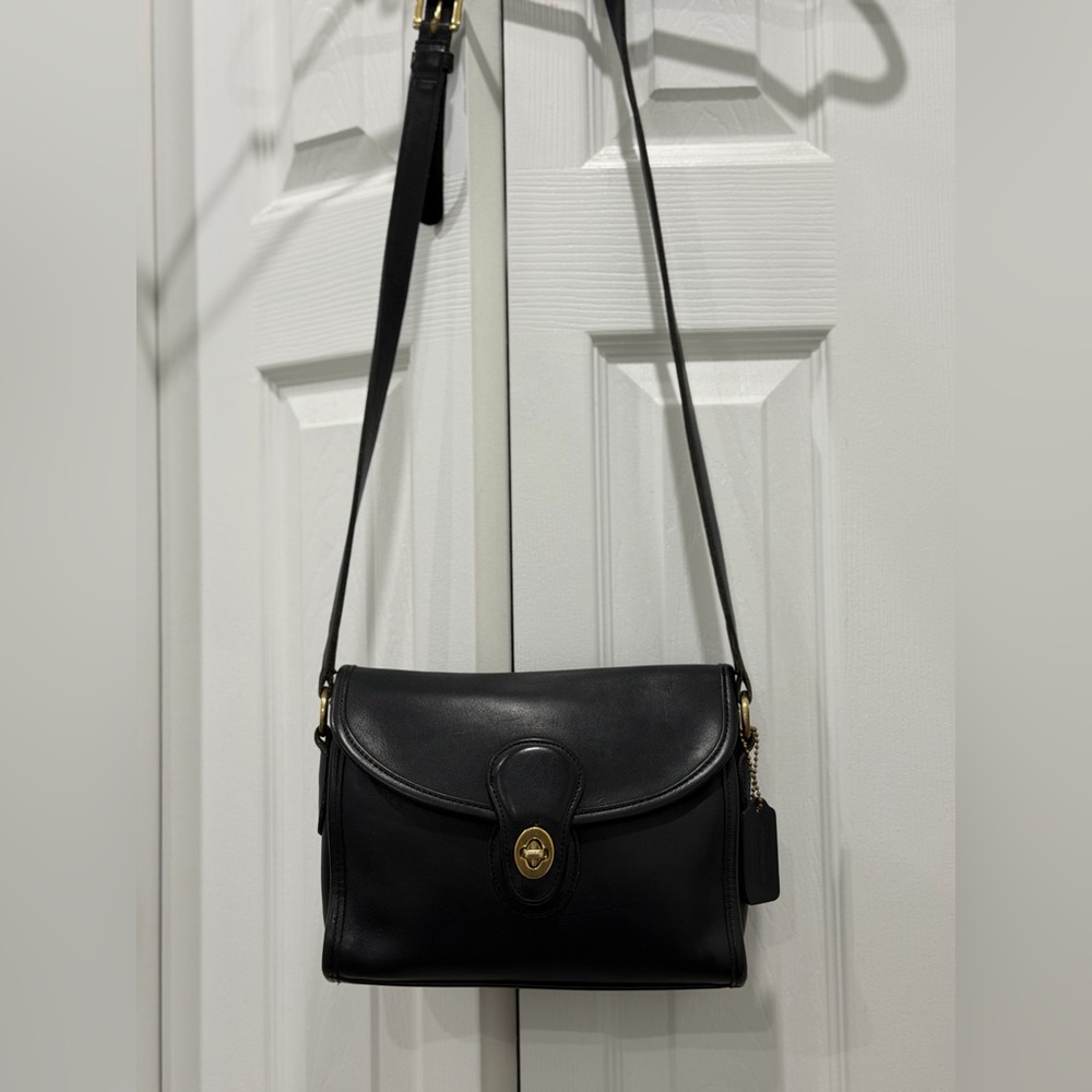 Vintage Coach Devon 9908 Black from the 90s